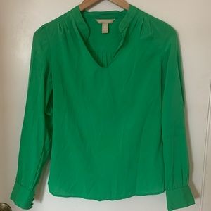 Banana Republic green long-sleeved dress shirt (XS)